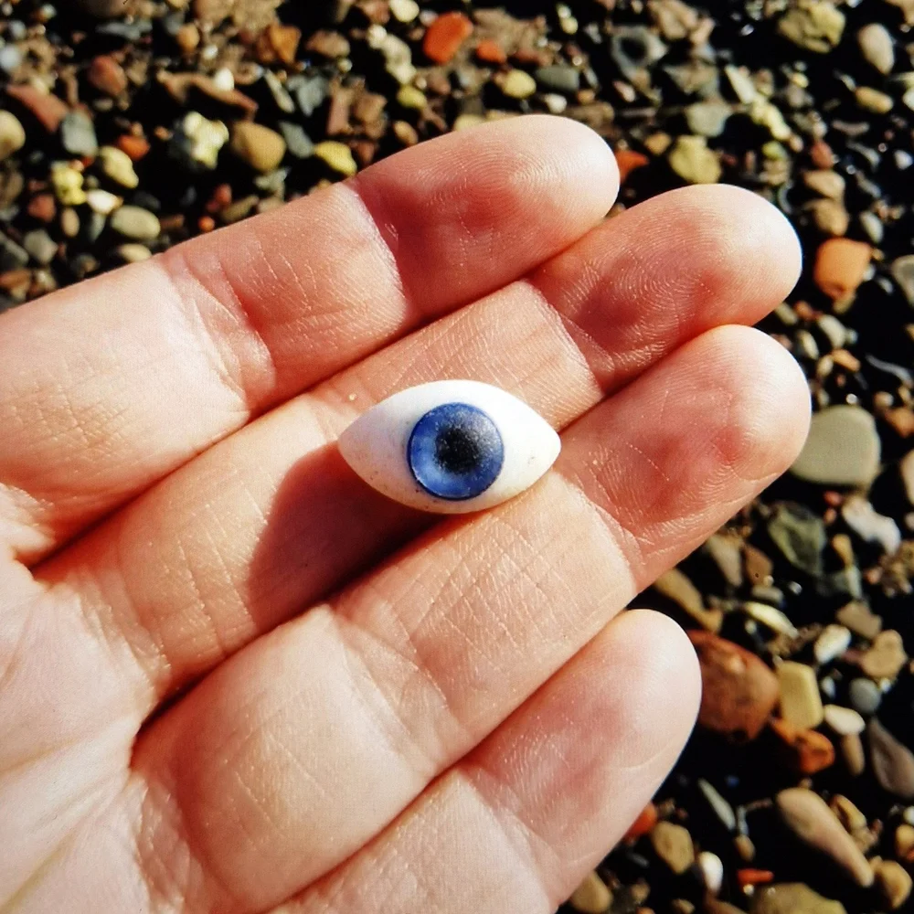 Beachcombing find: 25 Oval Glass Doll's Eye
