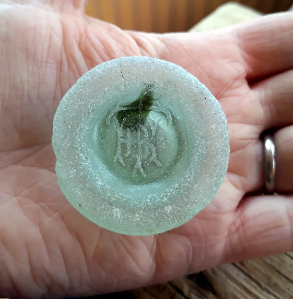 Beachcombing find: 8518 1